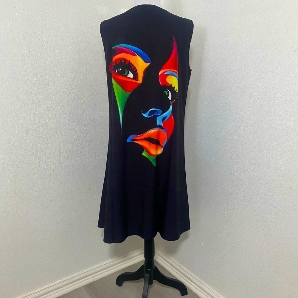Sleeveless Abstract Face Print Midi Dress - Loose Fit, V-Neck Black Lightweight - Picture 6 of 9